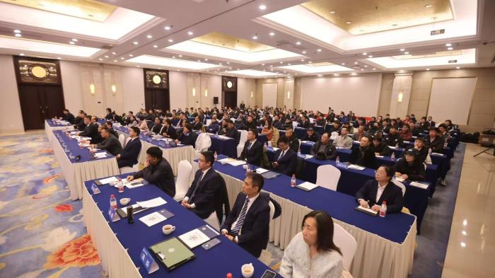 北工大科技大厦见证下的北京市足球运动协会第