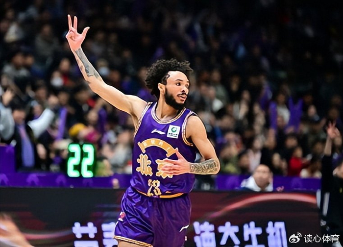 广东宏远止住三连败 萨林杰关键三分助胜 麦考尔