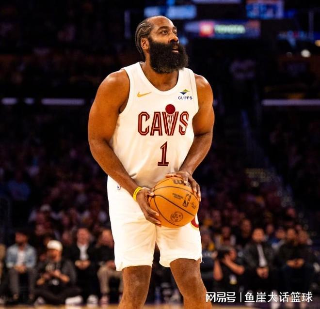 湖人主场大胜骑士 东契奇复出砍42分创里程碑